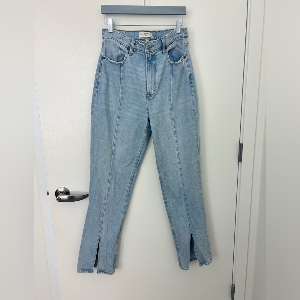 Abercrombie and Fitch curve love 90s straight jeans